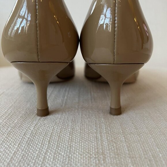 L K Bennett Nude Patent Kitten Heel Court Shoes - Picture 5 of 12